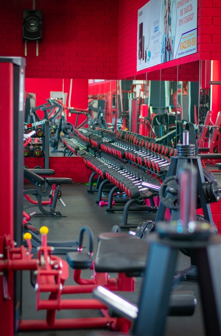 Спортивный клуб «Figura Gym» (Ленинского Комсомола)