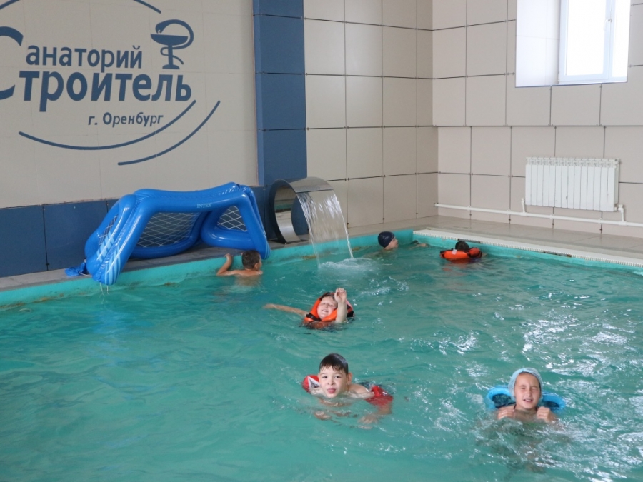 Плавательный бассейн «Строитель»