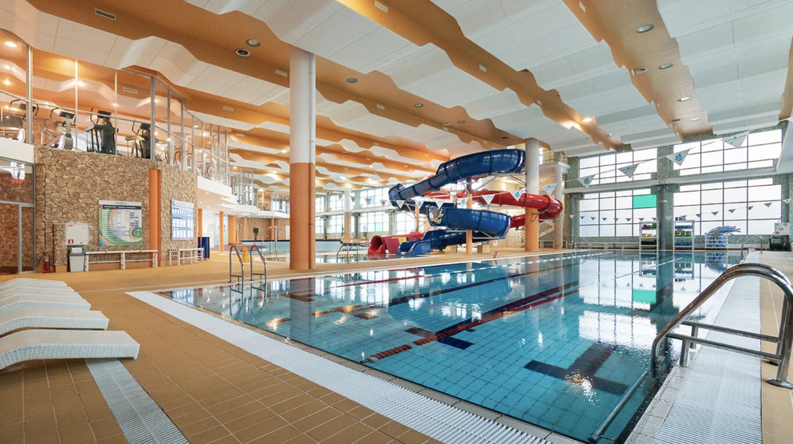 Спортивный клуб «Fitness House» (Крестовский)