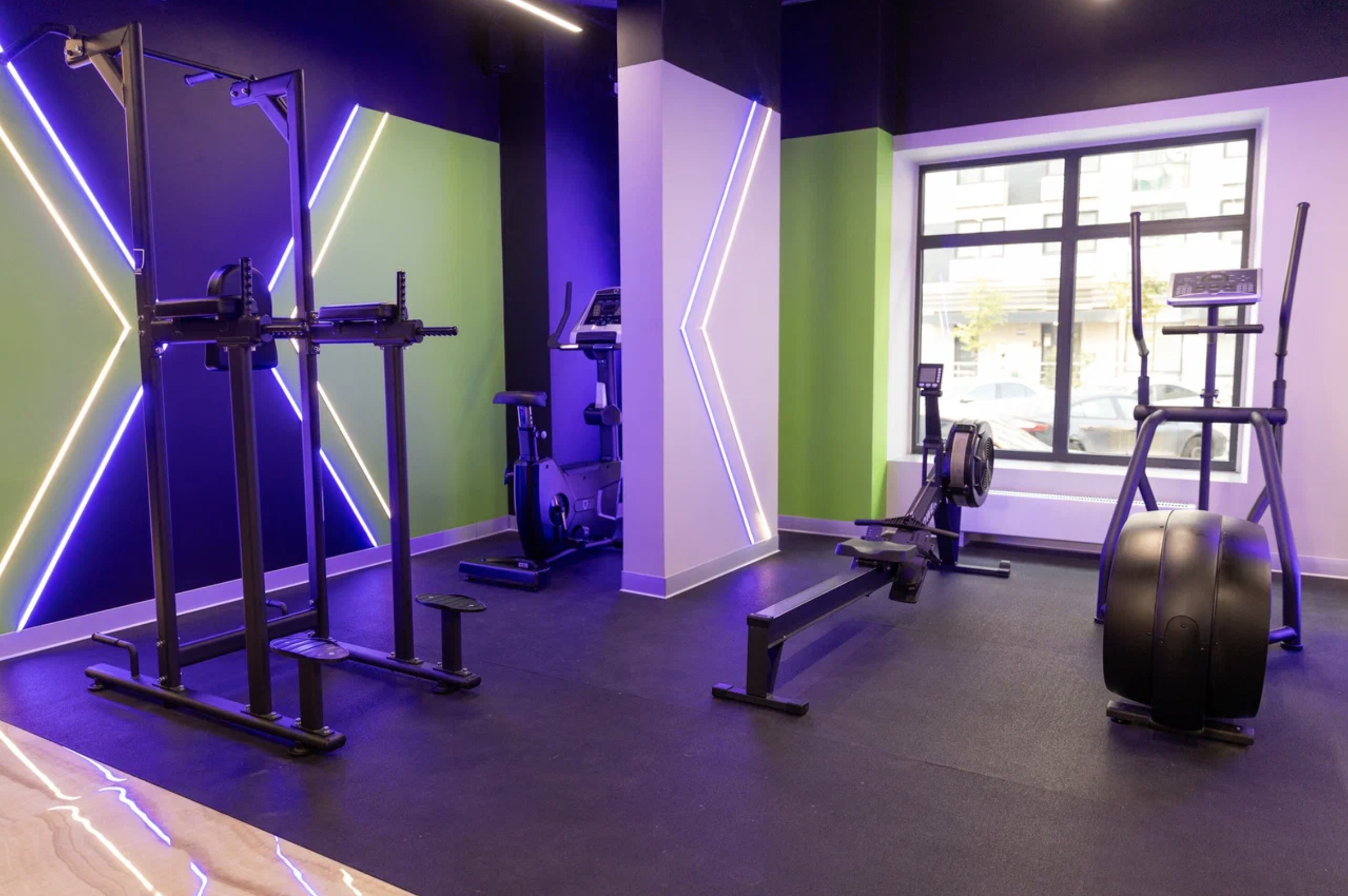 Фитнес-студия «X-Fit Point» (Москвичка)