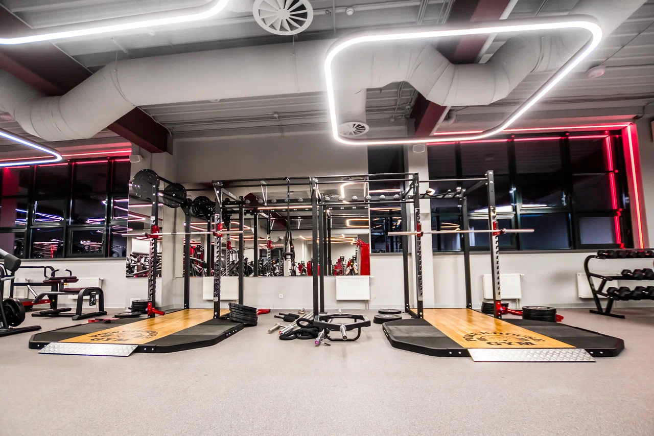 Фитнес-центр «Powerhouse Gym» (Селигерская)