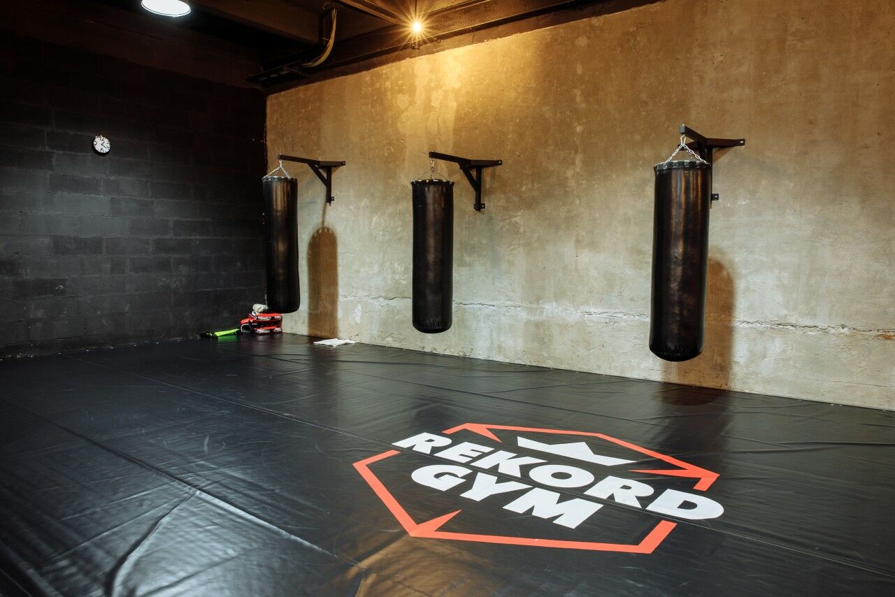Спортивный клуб «Rekord Gym»